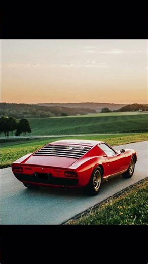 Lamborghini Miura P400 SV – The Vintage Supercar That Started It All! ✨