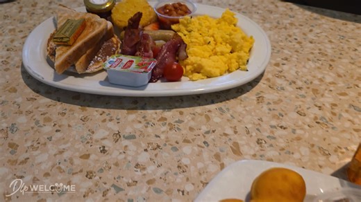 Annette's Diner - Breakfast & Diner - Disneyland Paris Souvenir avant les travaux du Disney Village 2.0 Full Video in 4K : https://youtu.be/IStSoR875SY | DLP Welcome