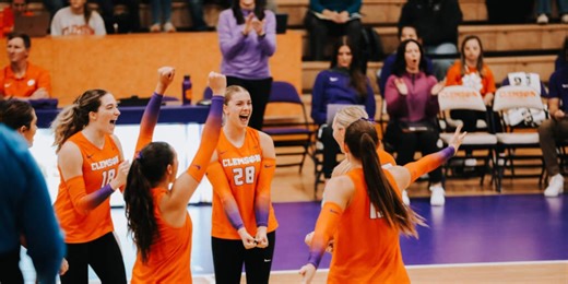 Clemson Volleyball Defeats South Carolina in Five Sets
