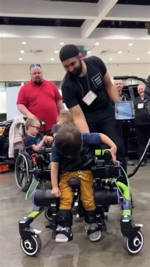 9K views · 99K reactions | Watch this young man’s reaction when his feet hit the ground! Priceless! . . . #trexorobotics #trexowalkingclub #trexoroadshow #roboticgaittraining #wearabletherapy #firststeps | Trexo Robotics | Facebook