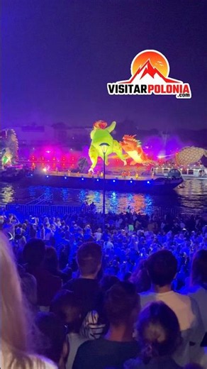 The best spot to watch the Dragon Show in Krakow 🇵🇱🔥