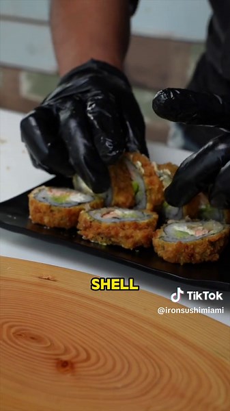 Sushi is the delicious pastime for many here in South Florida, and when sushi gets fried, it’s a no brainer for a lunch choice. Which is why Iron Sushi is proud to have our Panko Crusted Megaroll, which is topped with Salmon, Avocado, Cream Cheese, and Eel. It’s a savory combination that promises to bring the heat. #sushi #japanesefood #japanesesushi #miamifood #japan #florida