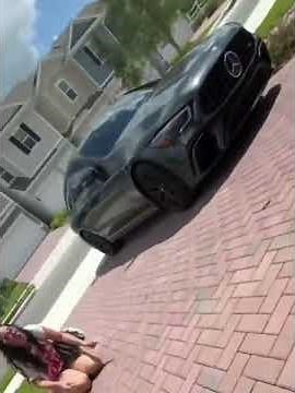 OnlyFans model Woesenpai is going viral after her ex-boyfriend released videos being abusive 👀