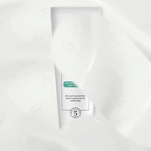 Our NEW Gentle Clear Complexion-Clearing BPO Cleanser is: 🍦 Creamy​ 💧 Soothing 🧪 Formulated with Micronized Benzoyl Peroxide (BPO) 🎯 Immediately starts working (With visible results in just 1 week.) #Acne #GentleClear #BenzoylPeroxide #SensitiveSkin | Cetaphil