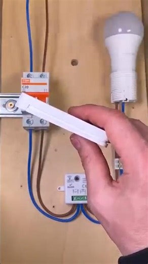 How to connect a wireless light switch!#diy#electrican#tips