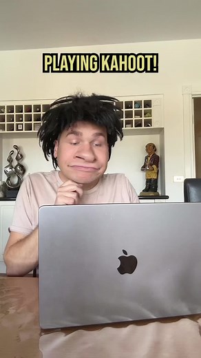 Playing Kahoot! - Hilarious Classroom Experience