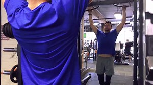 Jesse Dunphy achieves his peak performance at the gym while sporting UNTUCKit, and so can you! #UNTUCKit 💪 http://bit.ly/UNTUCKitPerformance | UNTUCKit