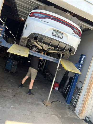 Mid Muffler Delete on Dodge Charger R/T