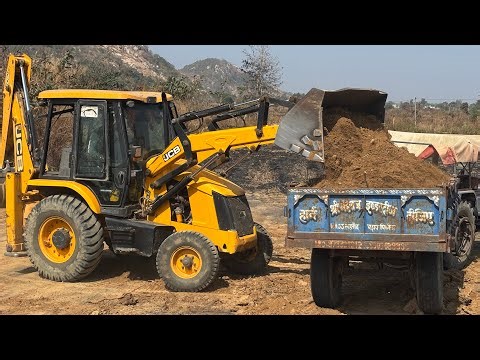 Mud khudai JCB 3dx Backhoe Loader Machine and tractor Mud Loading in stuck trolley warking mud