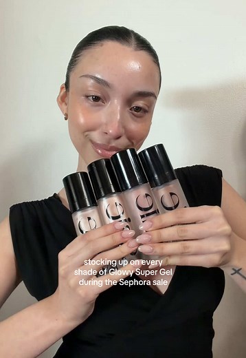 and don’t forget your Saie brush for the most effortless blend @sephora @222gigii #saiebeauty #sephorasale #saieglowysupergel #saiebigbrush