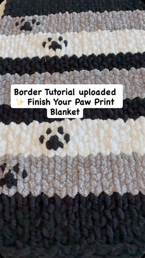 Helle on Instagram: "✨ I added the FULL border tutorial to this gorgeous paw print blanket 🐾🧶 Cozy, easy + so cute! Check my YouTube for the full step-by-step 💖 #chunkyknit #pawprintblanket #chunkyknitblankets #helleschunkyknitblankets #fingerknitting #fyp #chunkyblanket #pawprint #tutorial"