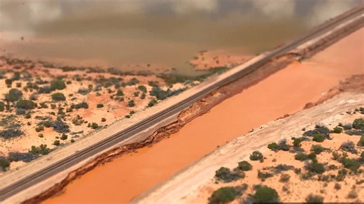 Alice Springs roads shut by police due to rising river levels