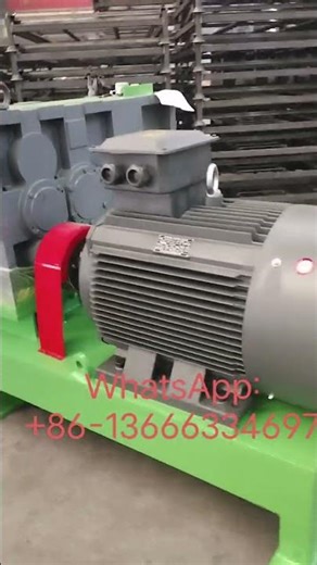 Rubber extruder and reclaimed rubber machine