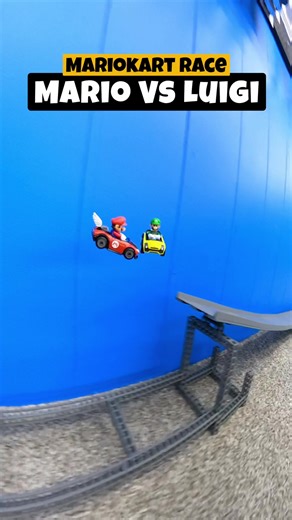 Mariokart race between the brothers Mario and Luigi! #mario #luigi #mariokart