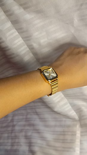 Replying to @kaneee044 here's the tutorial on how to adjust this watch ☺️ #giftideas #fyp #4u #watchforwomen #stainlesssteel #goldwatch #minimalistwatch #recommendation #classywatch #foryoupage❤️❤️