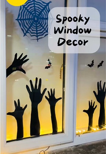 Decorações Simples e Assustadoras para Janela de Halloween