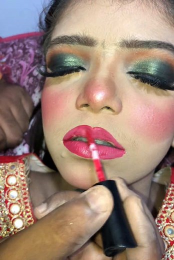 Makeup Tutorial for Beginners at Mahek Beauty Salon