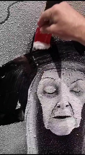 Snow Spray Art Tutorial for Halloween DIY Crafts