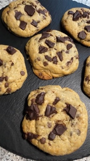 Erdbeer-Schokoladenkekse 🍪 #cookies #keksteigzumnaschen #baking