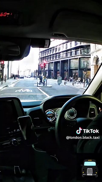 London Black Cab POV #bankofengland #taxidriver #londonhistory #povdrive #learnontiktok