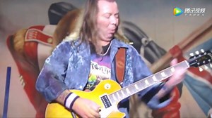 铁娘子乐队最经典歌曲《The Trooper》，激荡的节奏让歌迷疯狂
