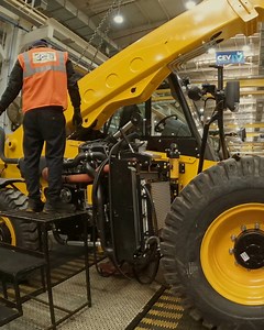 Built to impress. Follow a #JCB Loadall being built at our factory. Discover more: bit.ly/400frtU. #TelehandlerTuesday | JCB
