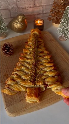 Savoury Puff Pastry Christmas Tree 🎄 #cooking #shorts