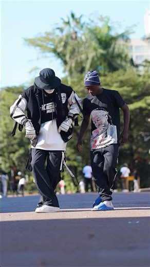 See me teach him this C-Walk