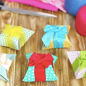 Creative ways to wrap gifts.🎀 bit.ly/2cEQelV | 5-Minute Crafts