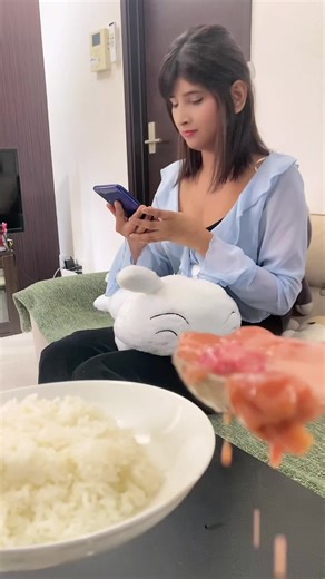 ピンクのカレー！？甘いさくらんぼのカレー体験！