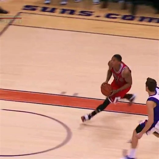 TOP 10 DERRICK ROSE PLAYS IN CHICAGO 🌹 @Derrick Rose #1 jersey heads to the Bulls rafters... via:NBA | Basketball HOUSE