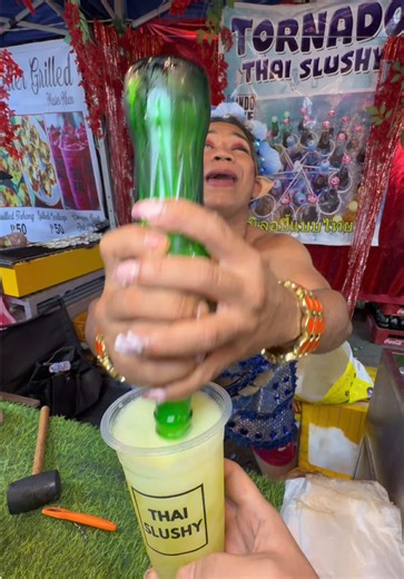 Diwata ng Karimlan nasa Fusion Alley Nagtitinda ng Thai Slushy #viral #fyp #trending #streetfood #ewicmukbang