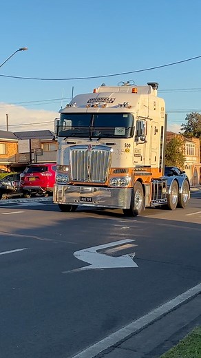 4K views · 109 reactions | Russell Transport  | M1TruckSpotter | Facebook