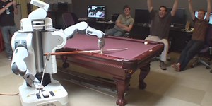 Willow Garage PR2 Robot Now Plays Pool