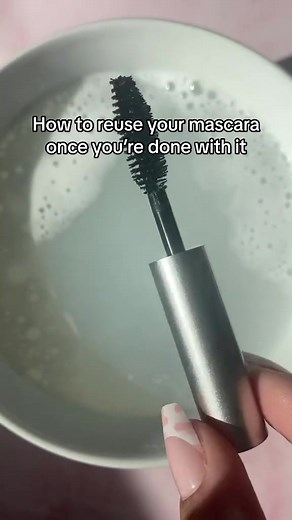 Stop throwing away your dried up mascara! 🛑 #mascarahacks #mascaracleaning #makeuphacks #IPSY
