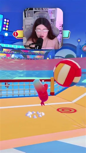 How not to PLAY Fall Guys #shorts #fallguys