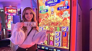 She ALMOST Walked Away From This Dancing Foo Slot Until THIS HAPPENED!😋💵 | Leslie Slots