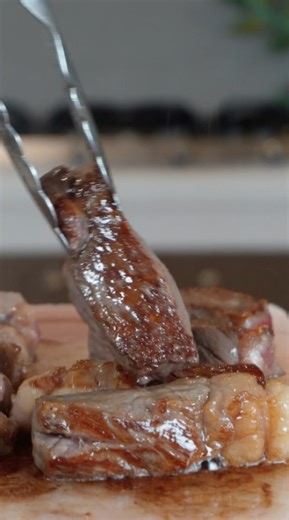 Have you ever tried cooking steak on a Himalayan salt block?