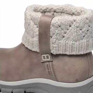 Skechers Hands-Free Boots Review – The Perfect $81 Cozy Weather Slip-Ons? 💖✨