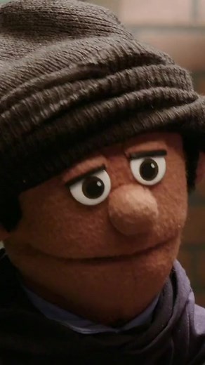 Diego gets mugged | Awkward Puppets