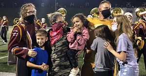 Guardsman returns from deployment, surprises family at Stow-Munroe Falls football game