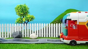 Super Wings Dinosaur Adventure Mini Base, Transforming Playset with Camping Scene & 2 Dino Bots STEGO & Tino, Season 9 Role Play Toys for Kids, Gifts for Boys & Girls Age 3+