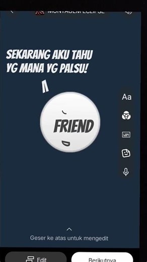 me VS alien, yg mana yg akan ditembak? #emojicat