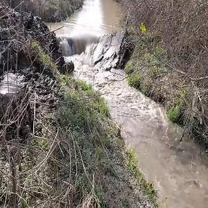 Digging ditches with excavators | Ninumanoso3