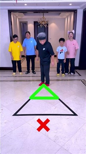 A one-stroke challenge, can you succeed? #Funny #Party Game Challenge #Family Game Challenge