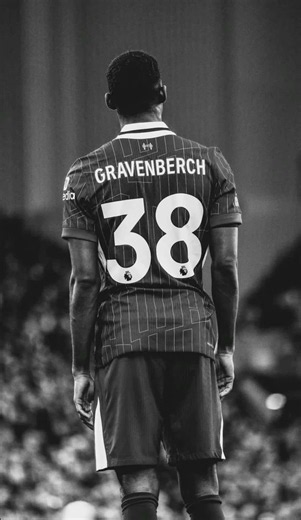 Gravenberch to Liverpool: Why Fans Miss His Old CDM Form