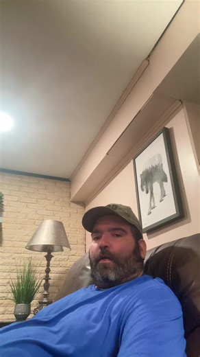 To our troops overseas men and women, I wish them the best#solders #trump #patriots