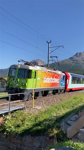 Ge 4/4 II 631 + Glacier Express