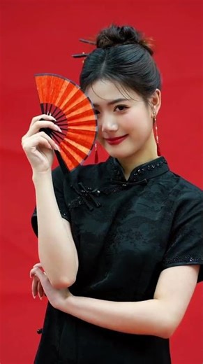 Revamp Your Look with a Stylish Chinese Updo! 8 Easy Steps Inside