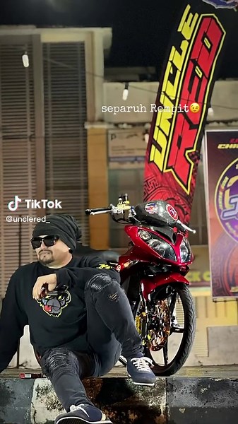 Samseng Jalanan Style: Uncle Red Rempit Adventures